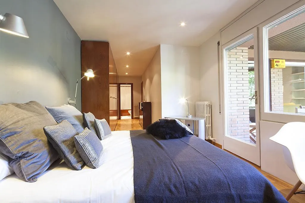 Apartment Barcelona Rentals - Classic Bonanova Apartment