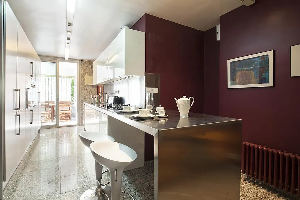 Apartment Barcelona Rentals - Classic Bonanova Apartment
